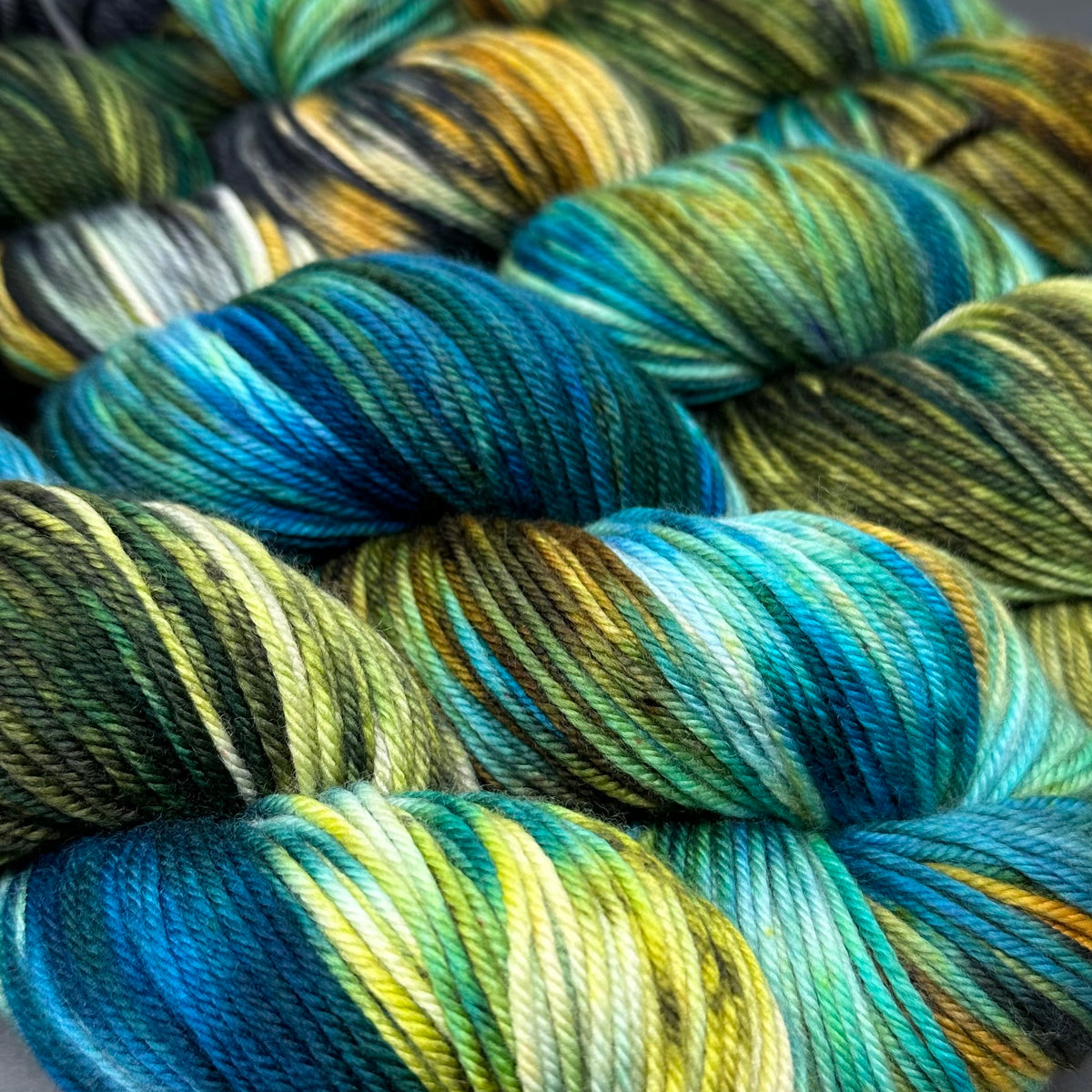 Twilight Sky Hand Dyed Merino Wool Worsted Weight