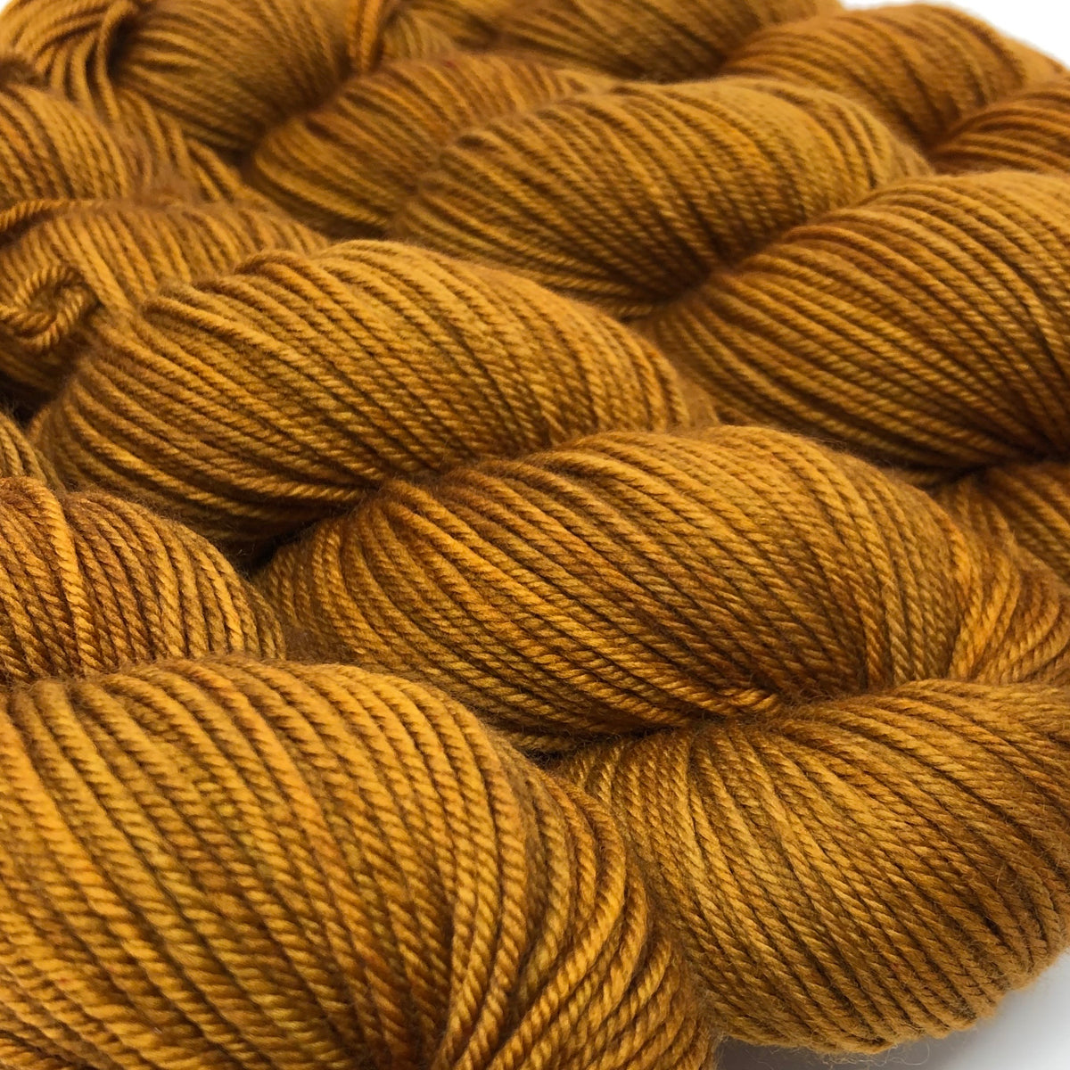 Still heavy DK to light worsted Yarn Topaz – Deep Dyed Yarns