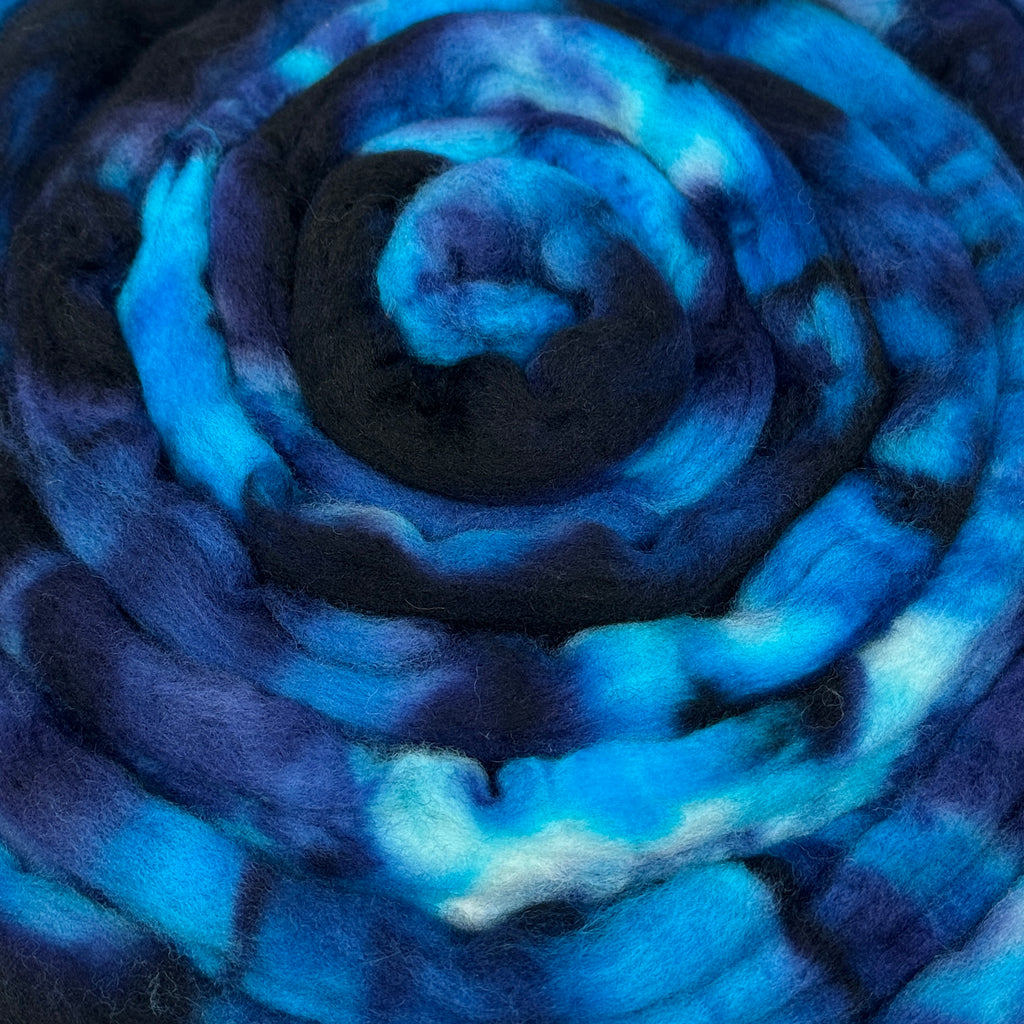 Organic Polwarth combed top The Wave