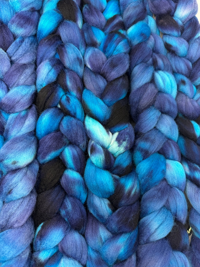 Organic Polwarth combed top The Wave