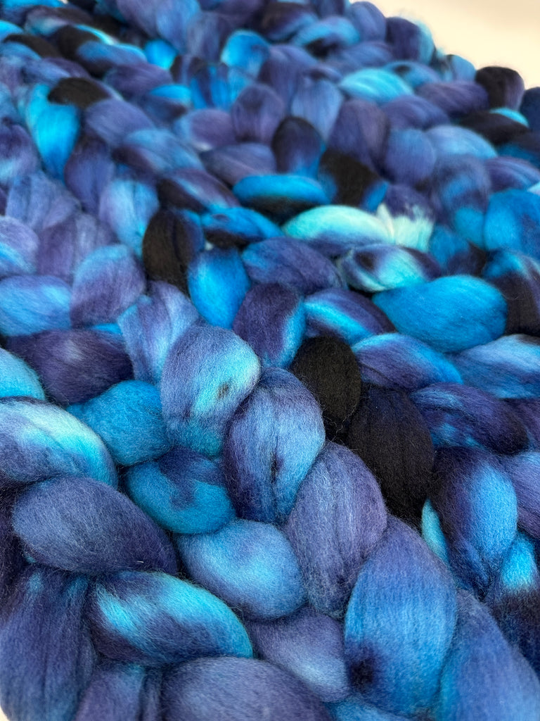 Organic Polwarth combed top The Wave