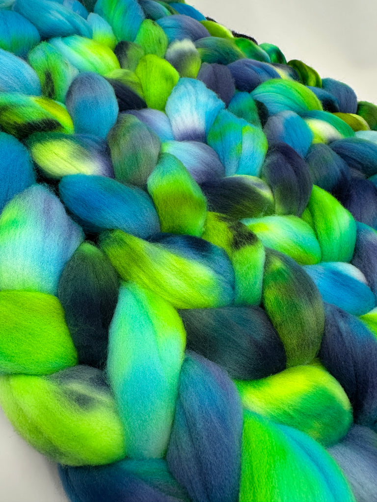 American Targhee wool top spinning fiber Northern Lights