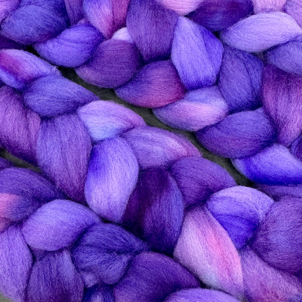 Cormo wool top spinning fiber Amethyst